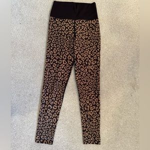 Beach Riot Sport cheetah leggings